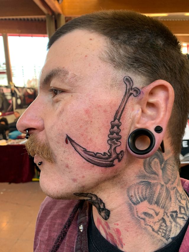 Kaliber 45 | Tattoo Studio Wels